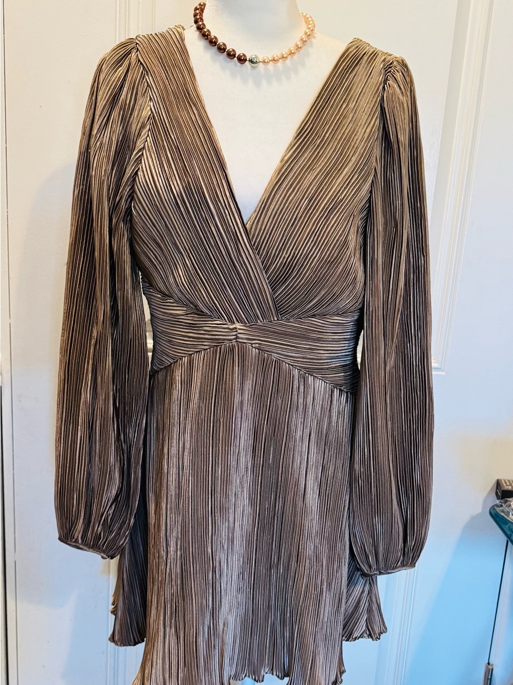 Jewel Badgley Mischka Taupe Pleated V-Neck Mini Dress
